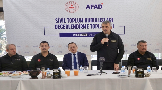 AFAD Başkanı Yunus Sezer, Trabzon'da STK temsilcileriyle bir araya geldi