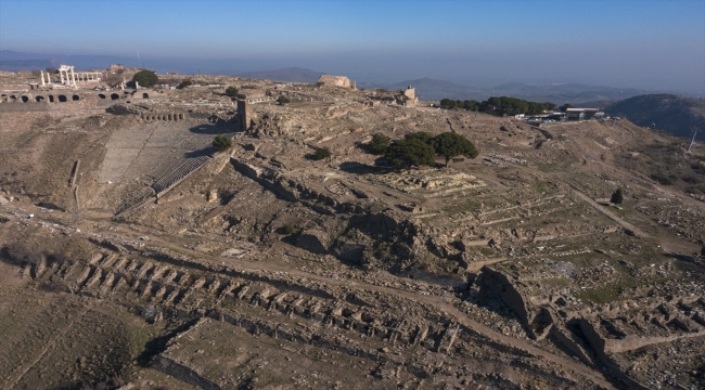 Alman müsteşarın Bergama Sunağı çağrısı için "vicdanın sesi" yorumu