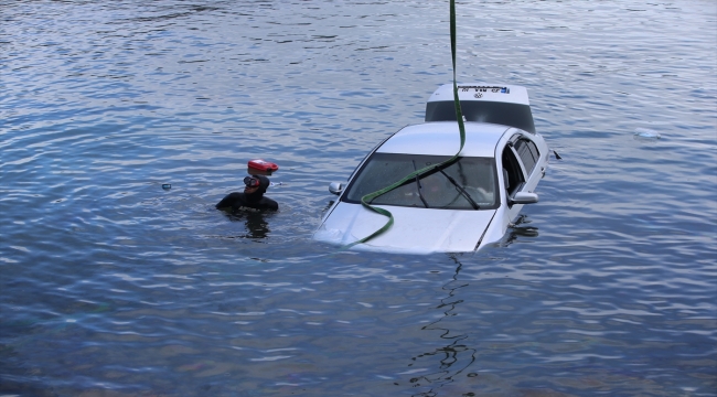 Bodrum'da denize düşen araçtaki 1 kişi öldü, sürücü yaralandı