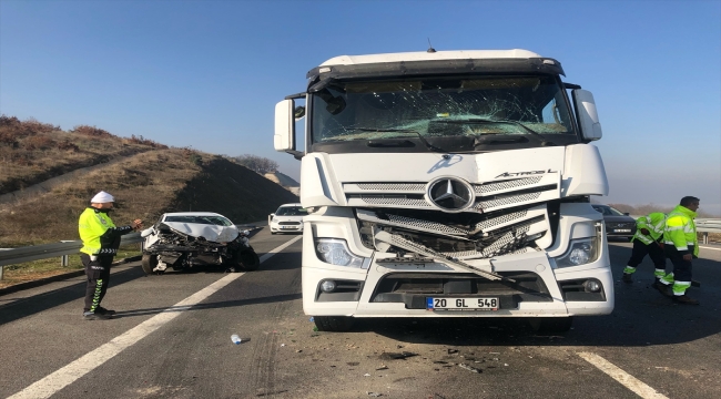 Bursa'da sisin etkili olduğu yoldaki zincirleme kazada 7 kişi yaralandı