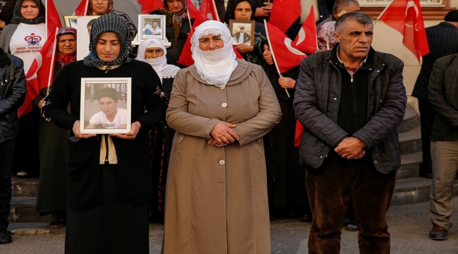 Diyarbakır annelerinin oturma eylemine bir aile daha katıldı