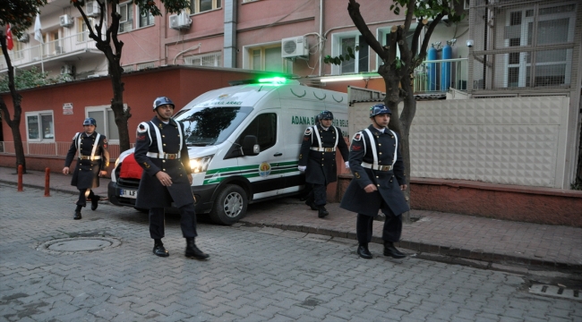 Mersin'de otobüsün tıra çarpması sonucu 2 jandarma uzman çavuş şehit oldu