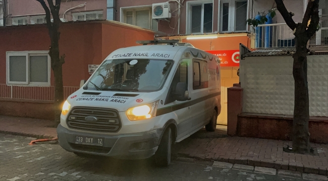 Mersin'de otobüsün tıra çarpması sonucu 3 kişi öldü, 23 kişi yaralandı