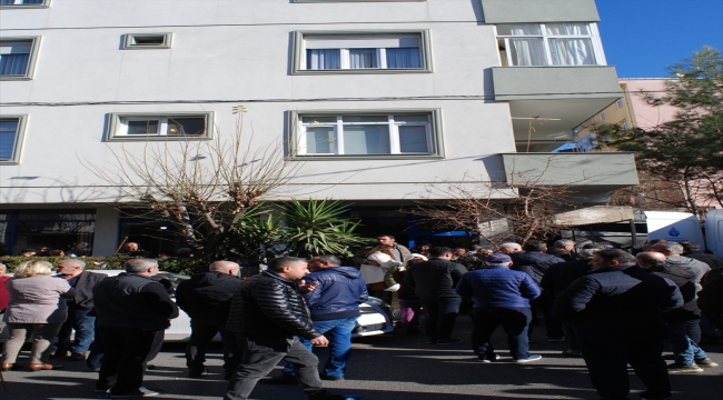 Kartal'da bir evde 2 kadın ölü olarak bulundu