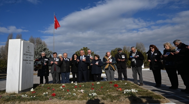 Rahşan Ecevit vefatının 3'üncü yılında kabri başında anıldı