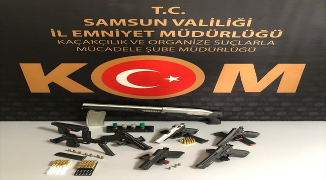 Samsun'da kaçak silah ticareti yaptıkları iddiasıyla 2 kişi yakalandı