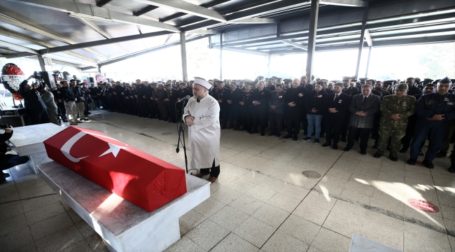 Şehit Jandarma Uzman Çavuş Öztürk, Adana'da son yolculuğuna uğurlandı