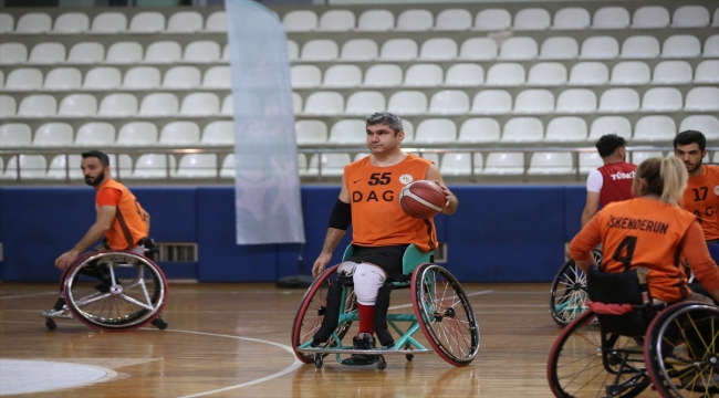 Tosyalı İskenderun Engelliler Spor Kulübünün tekerlekli sandalye basketbol takımı Avrupa'yı hedefliyor