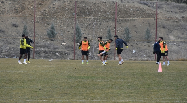 Yeni Malatyaspor Teknik Direktörü Yılmaz Vural'dan destek çağrısı