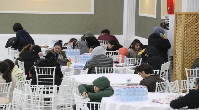 Adana Pozantı'da kamu binaları depremzedelere tahsis edildi