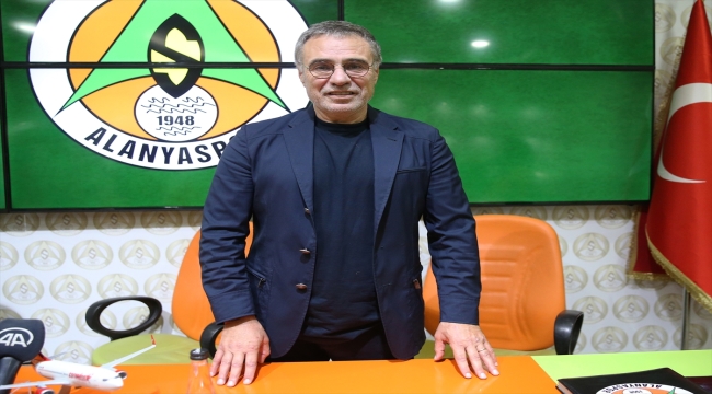 Alanyaspor'da teknik direktörlük görevine Ersun Yanal getirildi