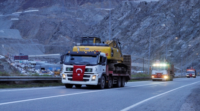 Artvin ve Rize'den deprem bölgesine ekipman ve personel sevki sürüyor