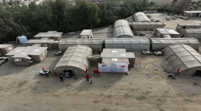 BAE'nin depremzedeler için İslahiye'de kurduğu sahra hastanesi yaraları sarıyor