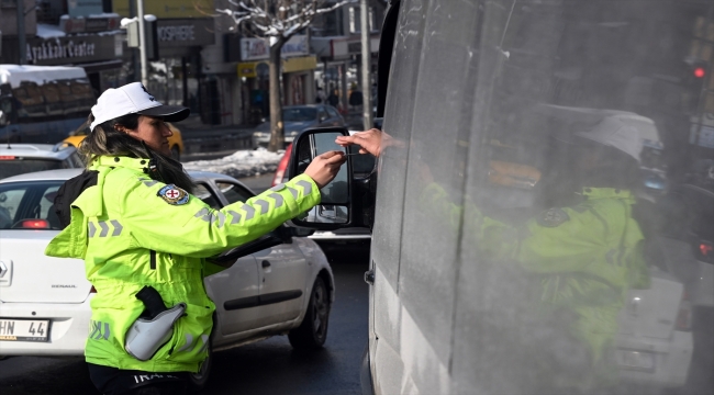 Başkentte zorunlu kış lastiği denetimi yapıldı