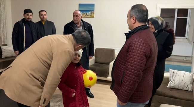 Bitlis'in Ahlat ve Tatvan ilçelerinde 646 depremzede aile misafir ediliyor