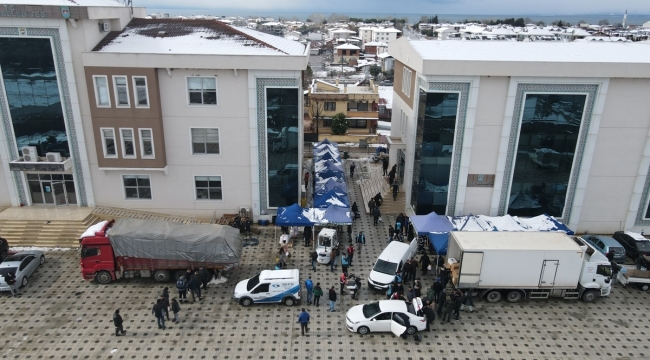 Bursa'da depremzedelere yardım seferberliğine çocuklar da katılıyor