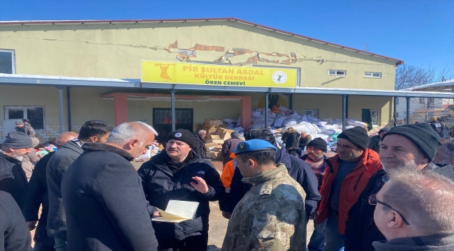 Deprem bölgesindeki cemevleri depremzedelere barınma hizmeti veriyor 