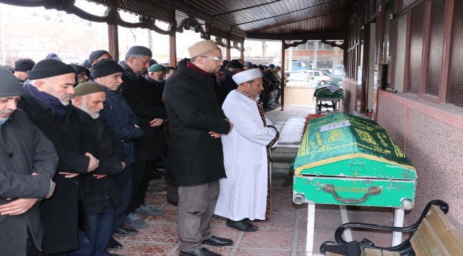 Depremde enkazda kalan kızı için Hatay'a giden baba kalp krizi geçirip vefat etti