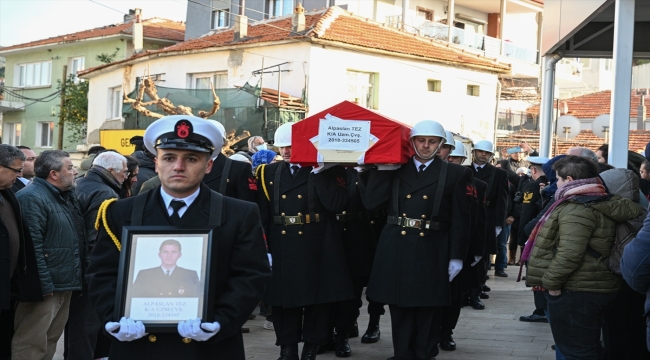 Depremde hayatını kaybeden Uzman Çavuş Tez ve annesinin cenazeleri toprağa verildi