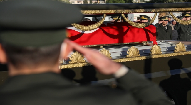 Depremde şehit olan Piyade Er Eren Taşkın, son yolculuğuna uğurlandı