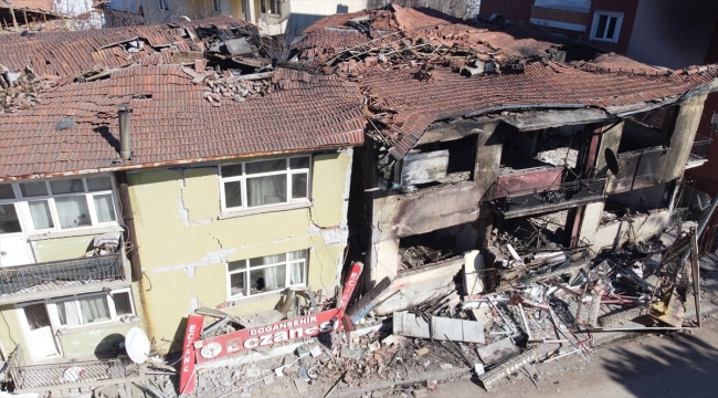 Doğanşehir'de depremin neden olduğu yıkım dronla görüntülendi