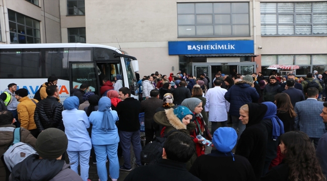 Doğu Marmara ve Batı Karadeniz'den deprem bölgesine ekiplerin sevki sürüyor