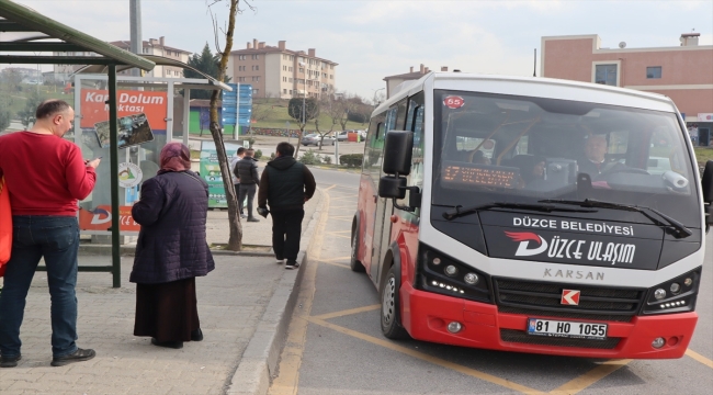 Düzce'ye gelen depremzedeler ulaşıma ücret ödemeyecek