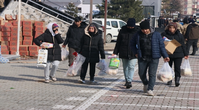 Elbistan'da kurulan sosyal marketler depremzedelerin ihtiyaçlarını karşılıyor