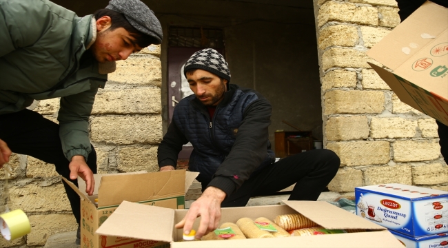 Eski aracıyla depremzedelere yardım ulaştırmaya çalışırken fotoğraflanan Azerbaycanlı Türkiye'ye gidecek