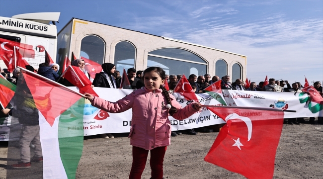 Filistinlilerin topladığı yardımlar İstanbul'dan deprem bölgesine tırlarla gönderildi