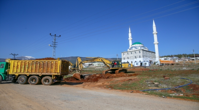 Nurdağı ve İslahiye'de ilk etapta yapılacak 855 konut için ilk kazma vuruldu