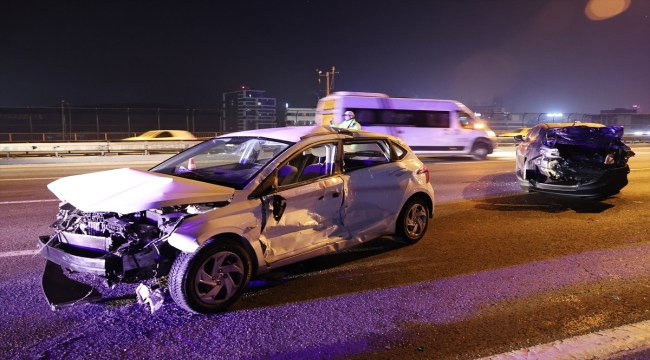 Kağıthane'de seyir halindeki otomobilden yola düşen bir kişi hayatını kaybetti