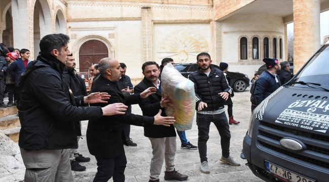 Mardin'den deprem bölgesine yardımlar sürüyor