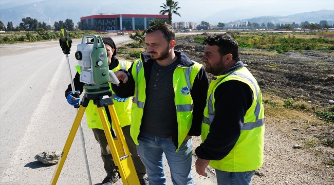 Sakarya Büyükşehir Belediyesi İskenderun'da konteyner kent çalışmasına başladı