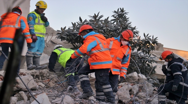 Soma ve Amasra'da yardıma koşan madenciler Osmaniye'de de aynı umutla çalışıyor