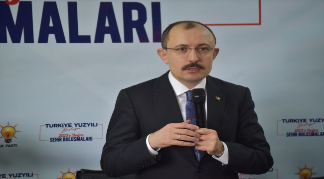 Ticaret Bakanı Muş, Kars'taki "2023'e Doğru Şehir Buluşmaları" programında konuştu