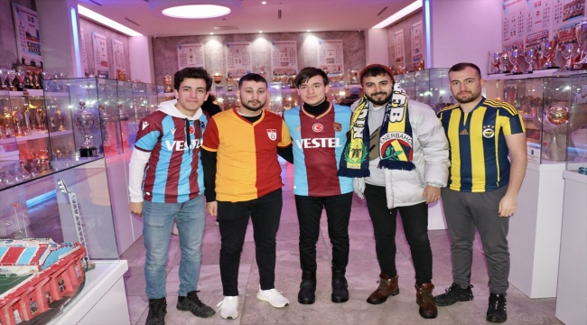 Trabzon'a gelen futbolseverler, Şamil Ekinci Müzesi'ni ziyaret etti