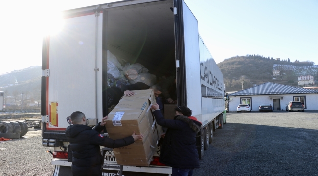 Trabzon'da taraftarlardan toplanan oyuncaklar depremzede çocuklara gönderildi