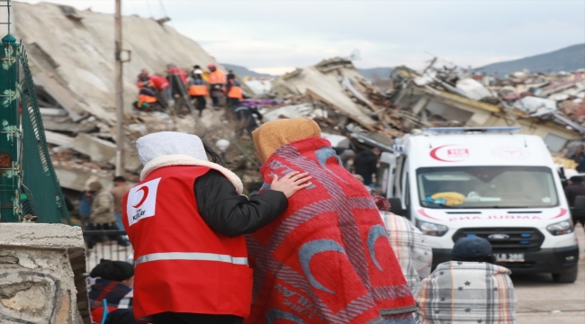 Türk Kızılaydan depremzedelere ruhsal travmalara karşı psikolojik ilk yardım