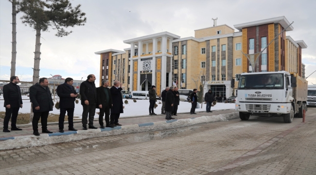 Van'daki belediyeler arama kurtarma ekiplerini deprem bölgesine gönderiyor