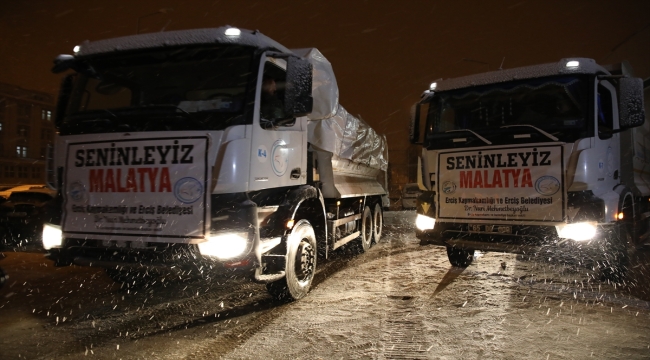 Van'dan deprem bölgesine 10 tır yardım malzemesi gönderildi 