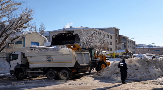 Van, Hakkari, Bitlis ve Muş'ta 476 yerleşim yerine ulaşım sağlanamıyor