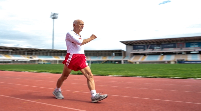 71 yıldır kesintisiz spor yapan veteran atlet, depremzedeler adına yarışmak istiyor