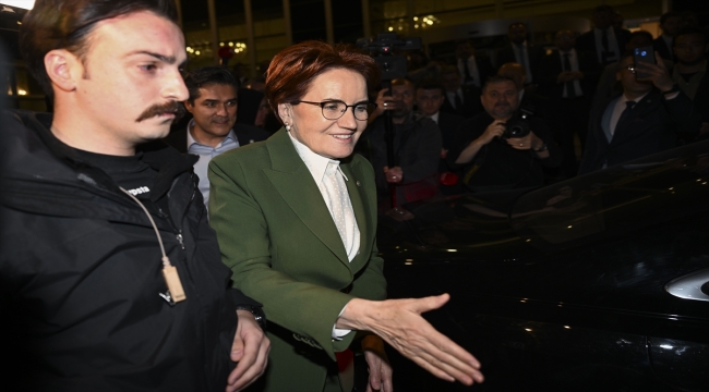 Akşener, partisinin il başkanlarıyla bir araya geldi