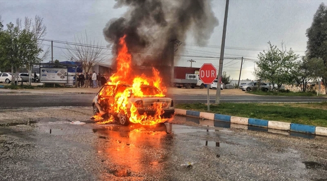 Antalya'da babasının otomobilini yaktığı iddia edilen kişi gözaltına alındı