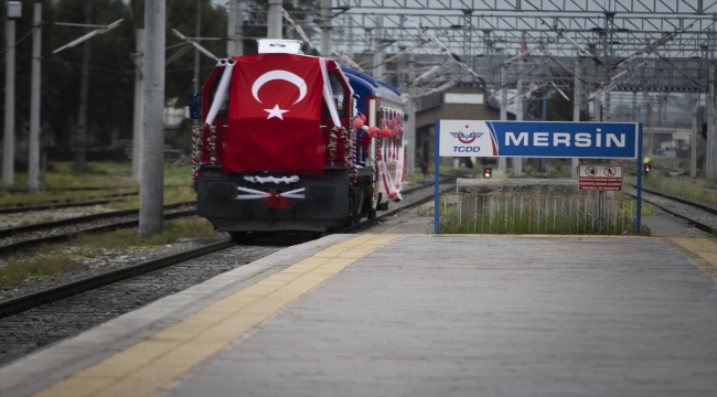 Atatürk'ün Mersin'e gelişinin 100. yıl dönümü törenle kutlandı