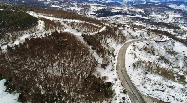 Bolu Dağı'nda kar manzarası havadan görüntülendi