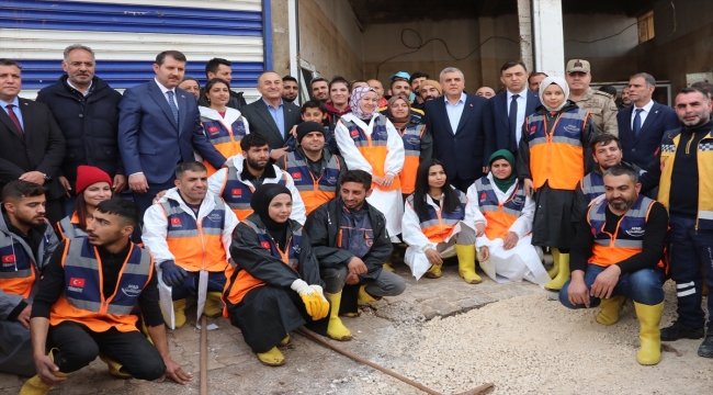 Dışişleri Bakanı Çavuşoğlu selden etkilenen Şanlıurfa'da: