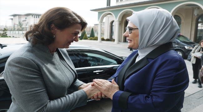 Emine Erdoğan'dan Litvanya Cumhurbaşkanı'nın eşi Diana Nausediene'ye teşekkür