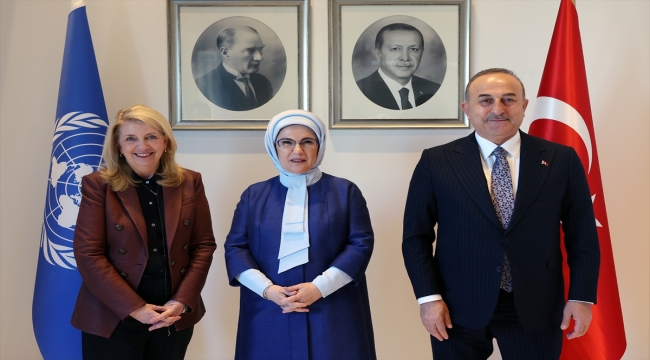 Emine Erdoğan, UNICEF İcra Direktörü Russell ile görüştü